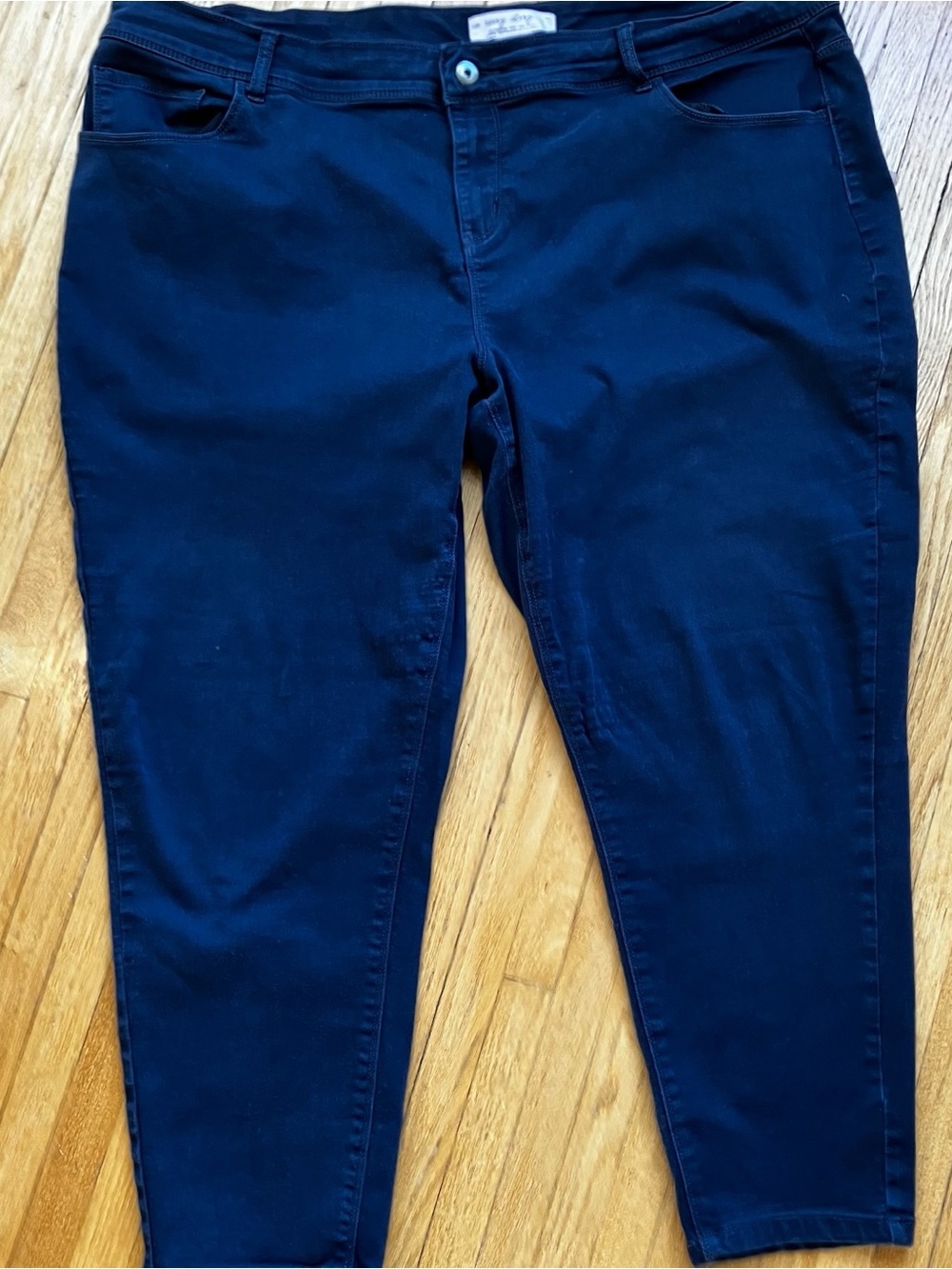 Plus size Women’s Dark Navy Cropped Jeans’ in every story’ Stretch Ankle Fit